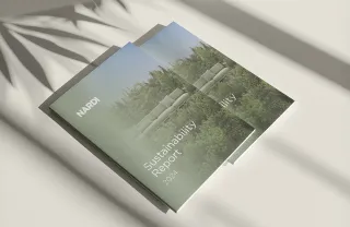 Attraverso questo documento, Nardi vuole raccontare l’impegno quotidiano nel dare forma a un modello di crescita in cui l’innovazione e lo sviluppo procedono insieme al rispetto per le persone, per i territori e per l’habitat naturale.