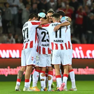L.R. VICENZA IN SERIE B!